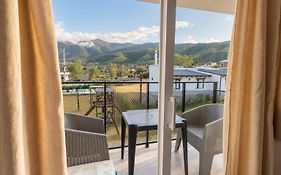 Suites de Lujo con Vistas, Patio y Parrilla